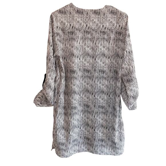 Vero Moda Sz M Black and White V-Neck Shift Dress Roll Tab Sleeves Mini Dress - Picture 2 of 12